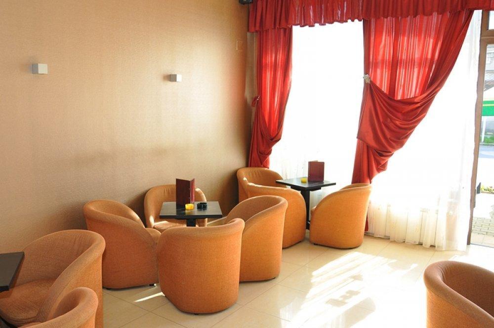 קלפט Hotel Coliseum מראה חיצוני תמונה